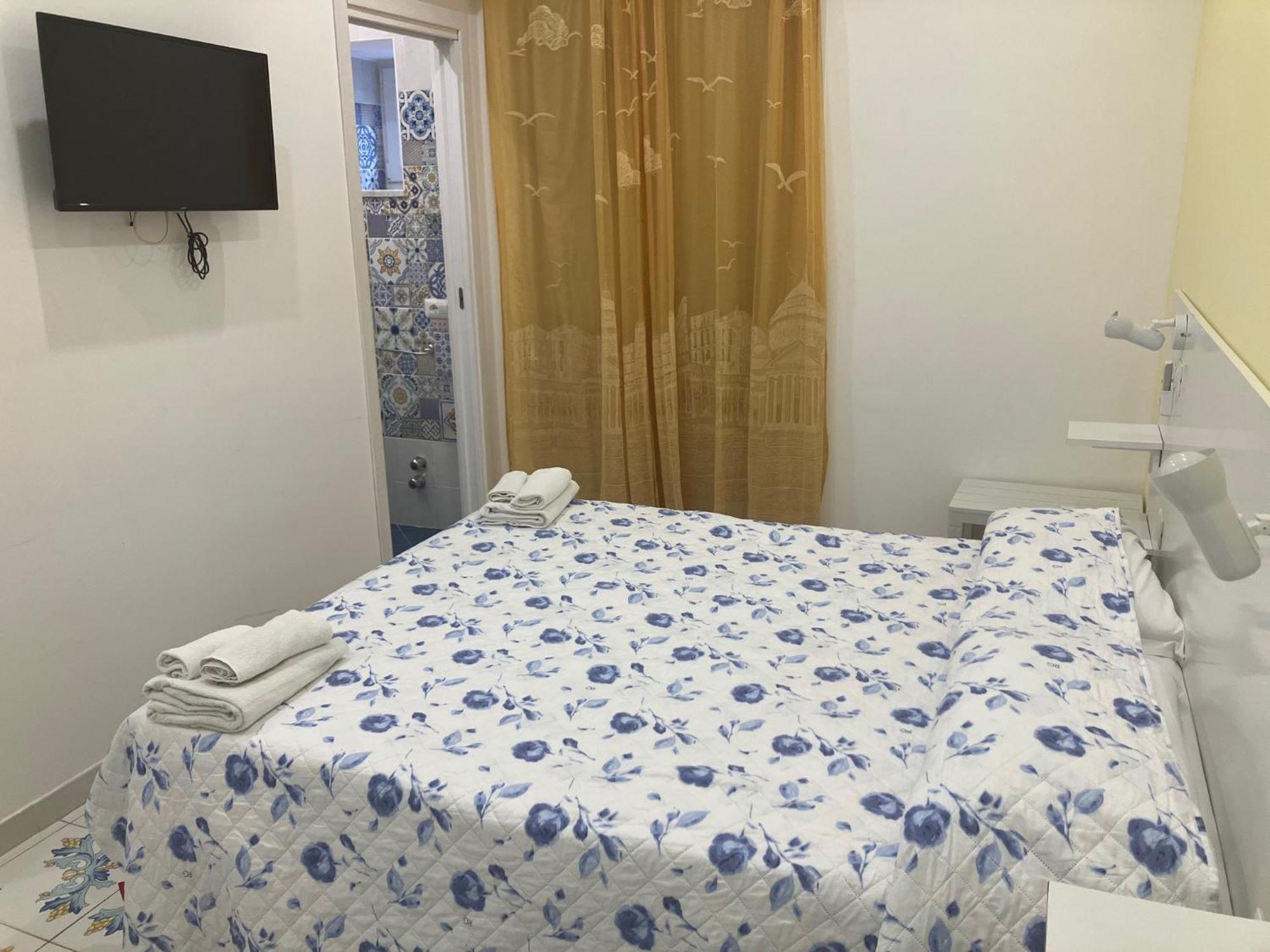 Albergo Oasi Napoli Ngoại thất bức ảnh