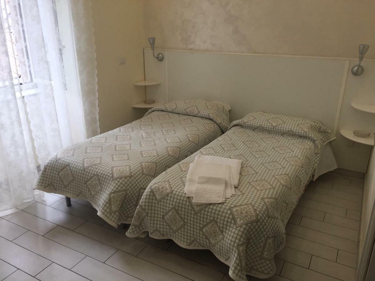 Albergo Oasi Napoli Ngoại thất bức ảnh