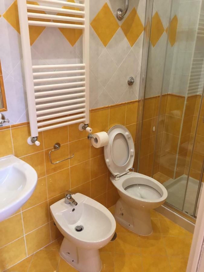 Albergo Oasi Napoli Ngoại thất bức ảnh