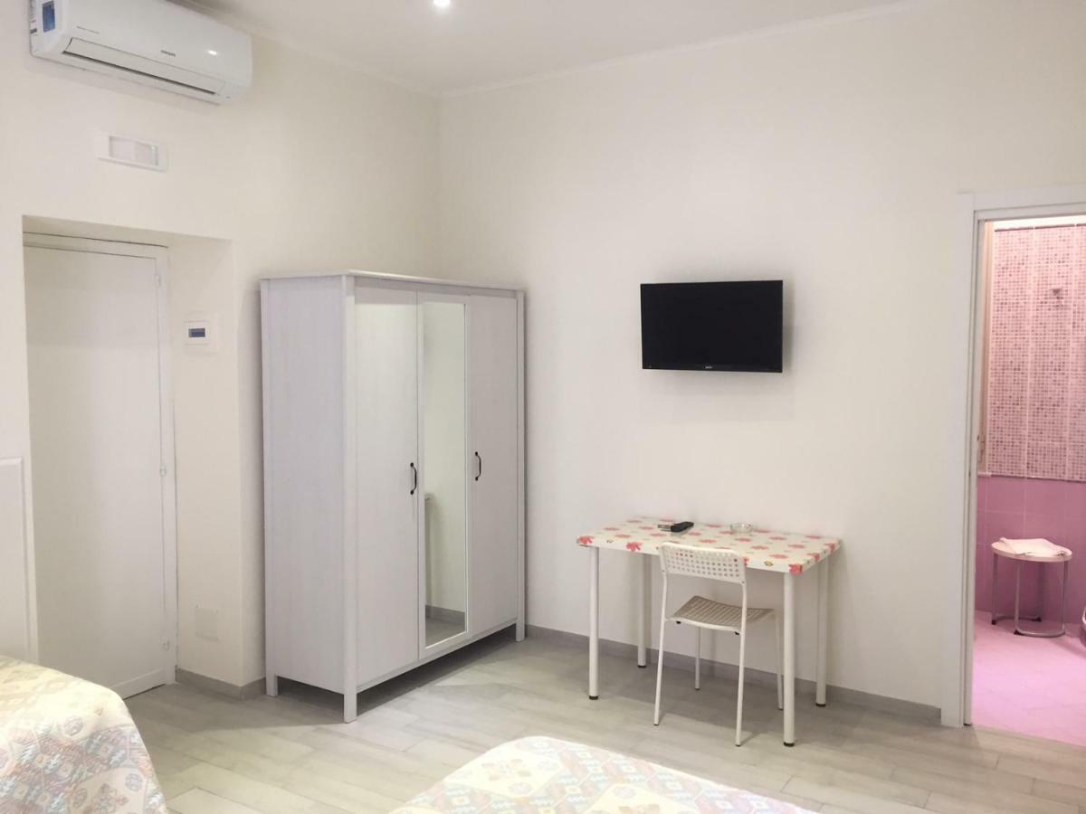 Albergo Oasi Napoli Ngoại thất bức ảnh